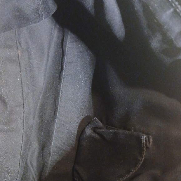 Gucci Black Monogram Shoulder Bag - Picture 16 of 16